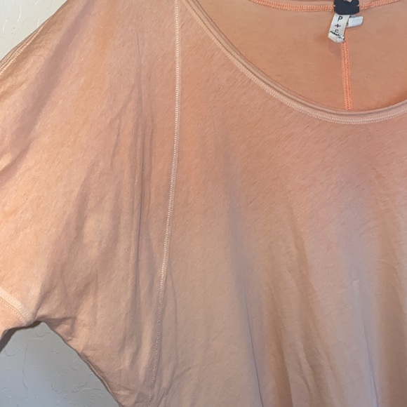 Free People oversized t-shirt peach ombré size S - Picture 6 of 9